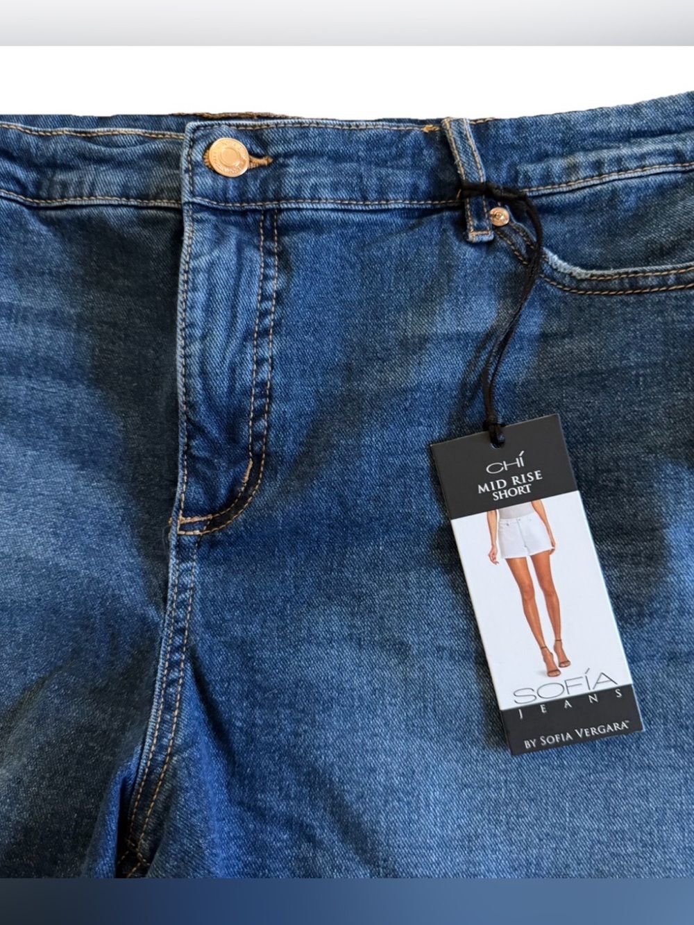 NWT SOFIA VERGARA Chi Dark Wash Mid Rise Cut Off Denim Jean Shorts Size 16 - Picture 4 of 11